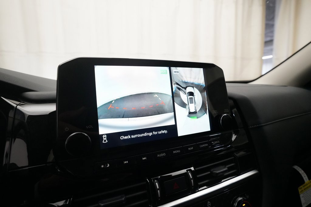 Used 2025 Nissan Pathfinder SL image 21