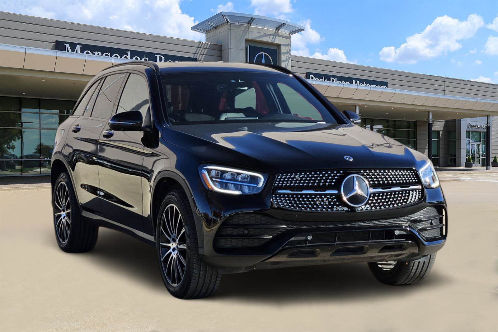 Certified 2022 Mercedes-Benz GLC 300 image 2