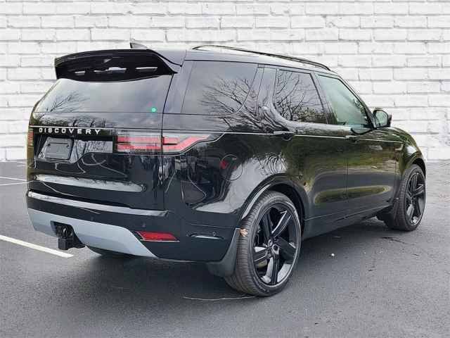 New 2025 Land Rover Discovery Metropolitan Edition AWD/4WD image 5
