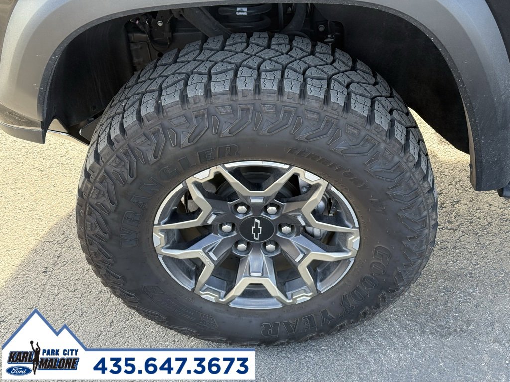 Used 2025 Chevrolet Colorado ZR2 w/ Technology Package image 11