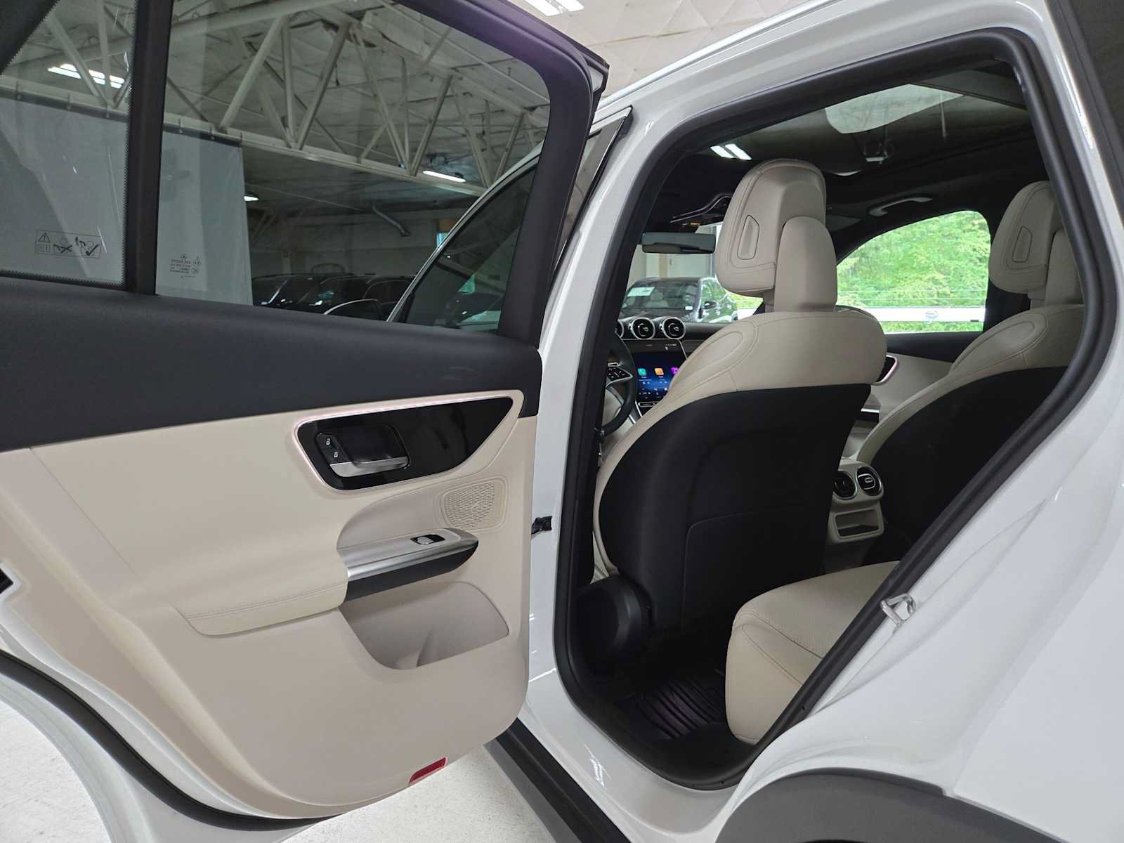 Certified 2026 Mercedes-Benz GLC 300 4MATIC image 15