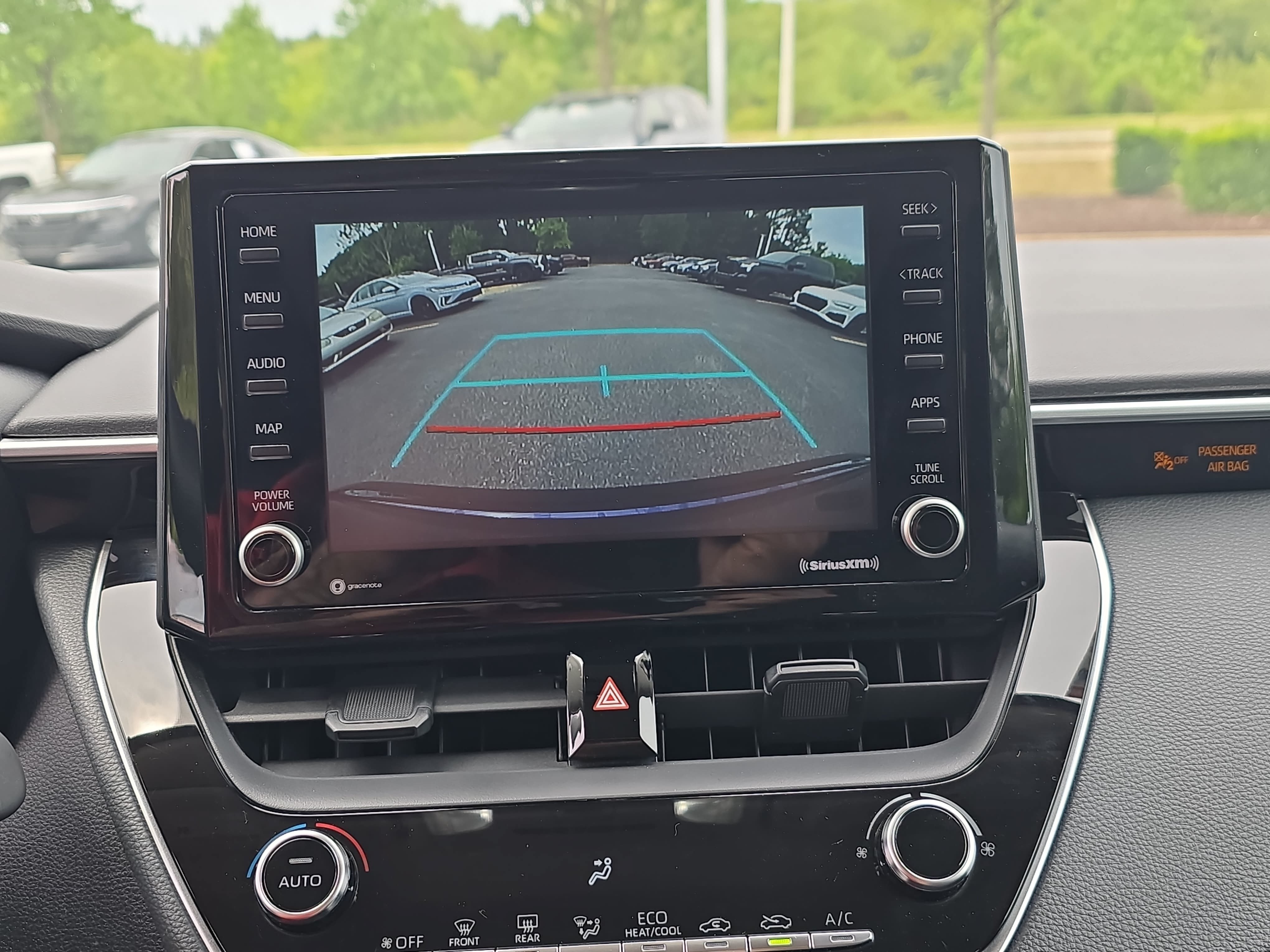 Used 2022 Toyota Corolla LE FWD image 21
