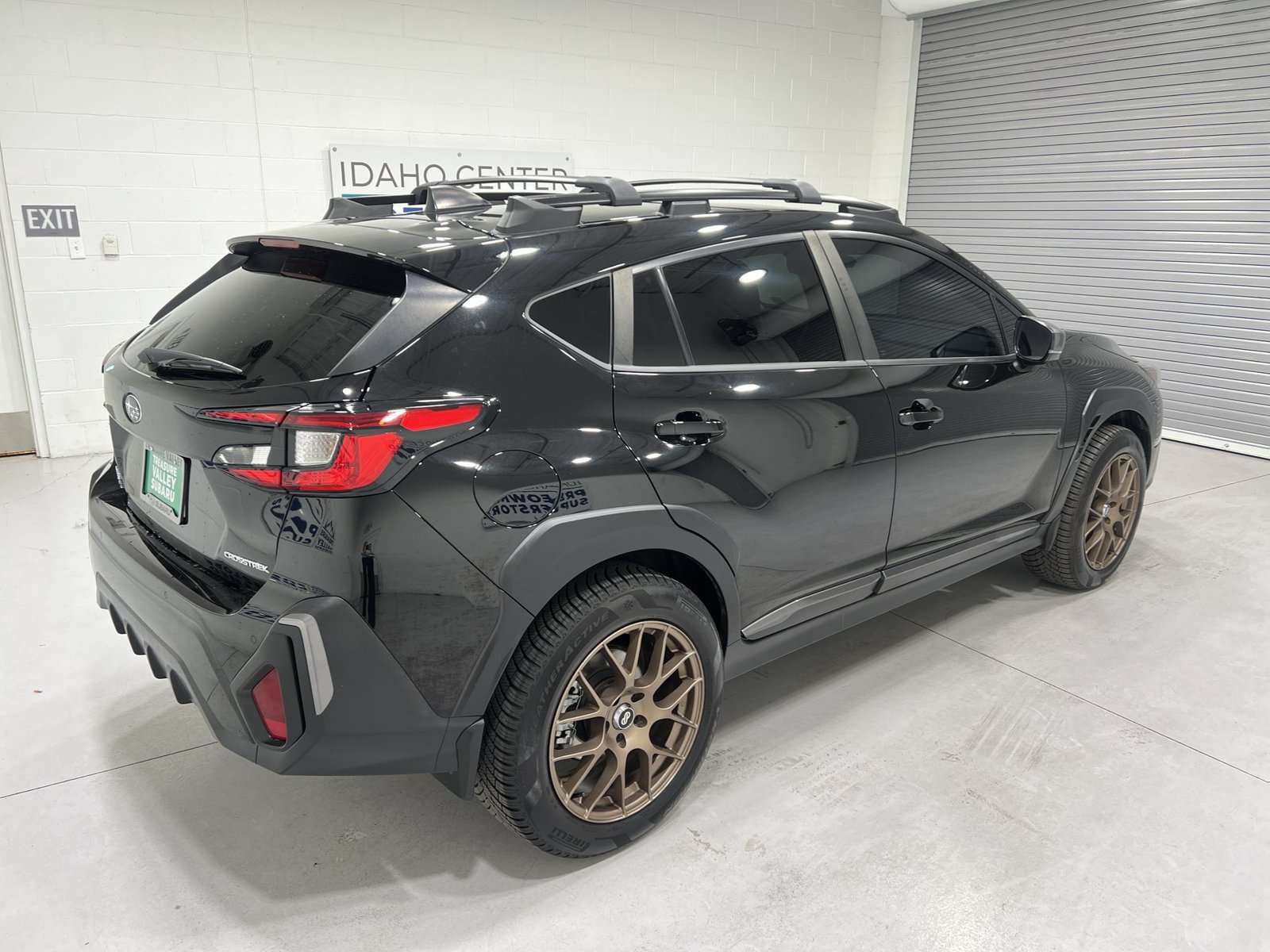 Used 2024 Subaru Crosstrek 2.5i Limited w/ Crosstrek Mirror Package AWD/4WD image 8