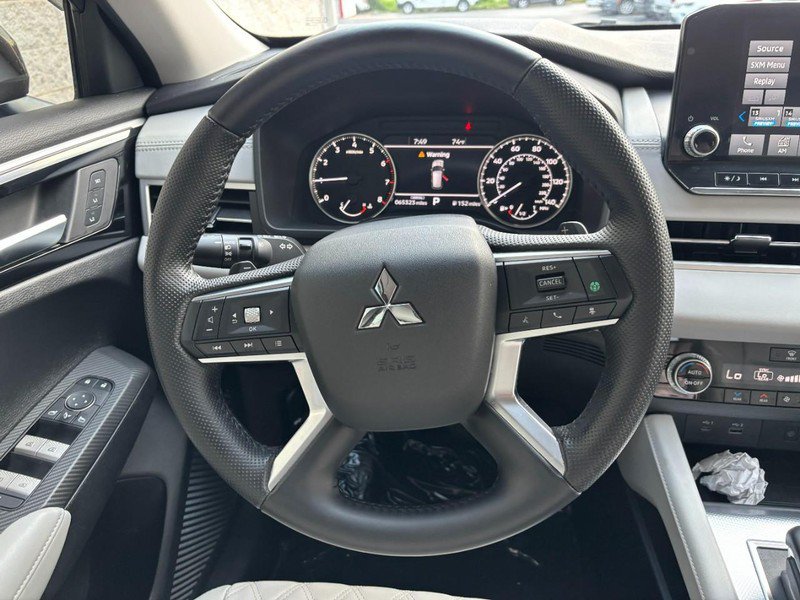 Used 2022 Mitsubishi Outlander SEL AWD/4WD image 16