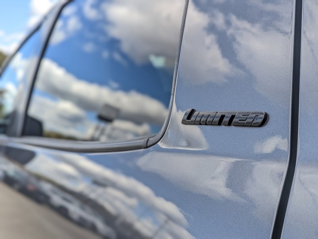 Used 2021 Toyota Tundra Limited image 12