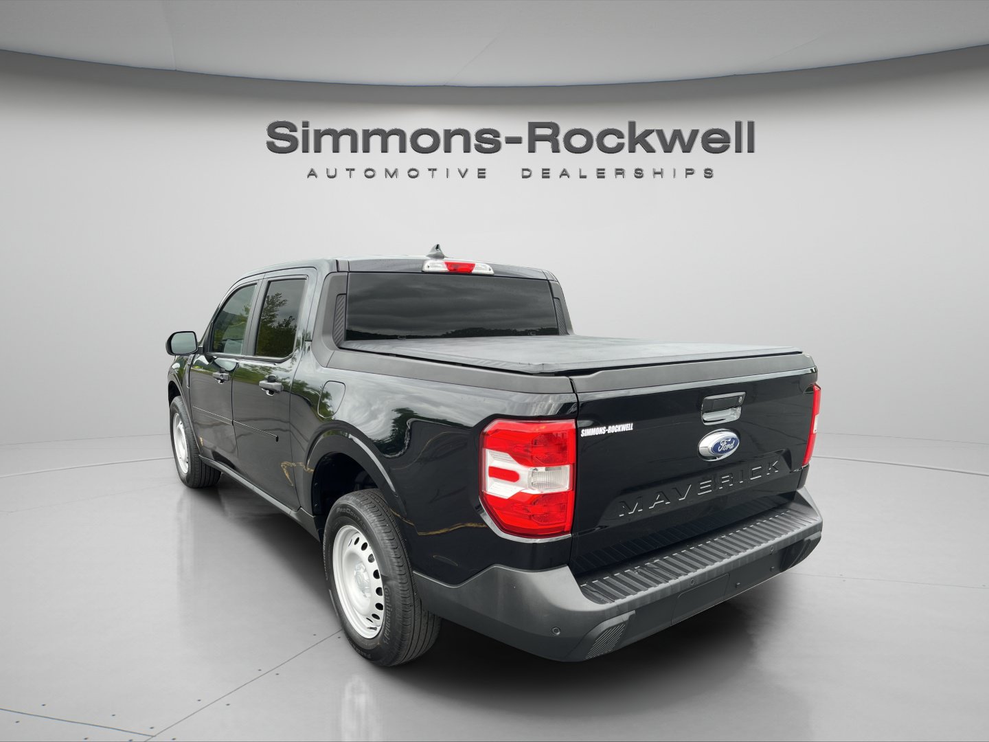 Used 2022 Ford Maverick XL FWD image 3