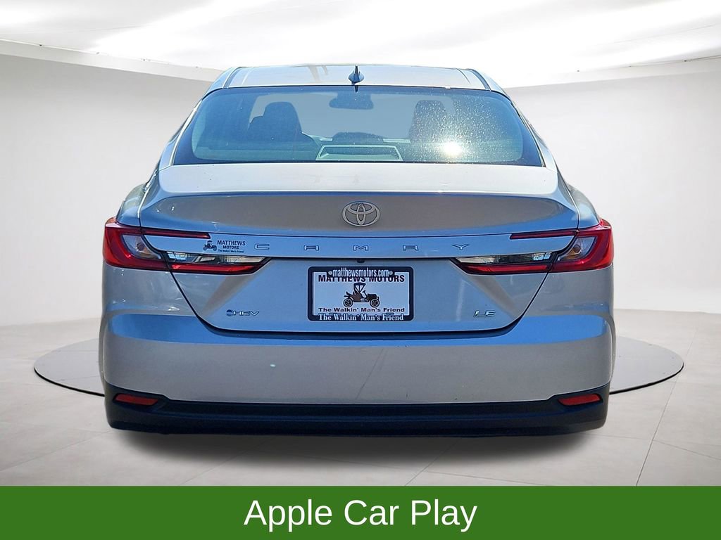 Used 2025 Toyota Camry SE FWD image 6