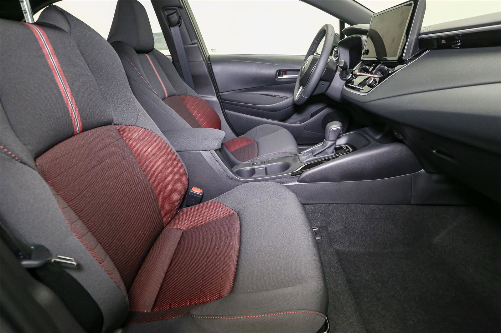 New 2026 Toyota Corolla SE image 13