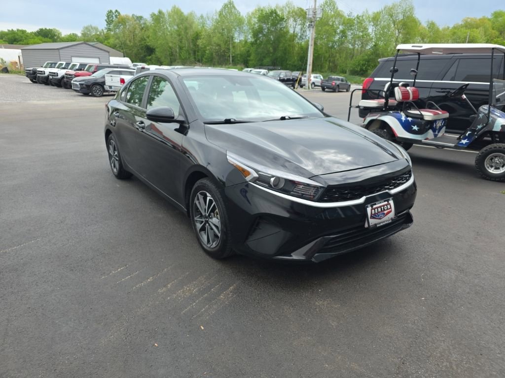 Used 2024 Kia Forte LXS image 7