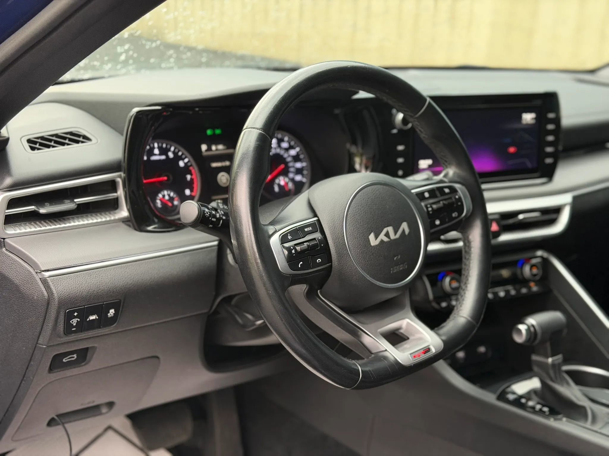 Used 2022 Kia K5 GT-Line FWD image 9