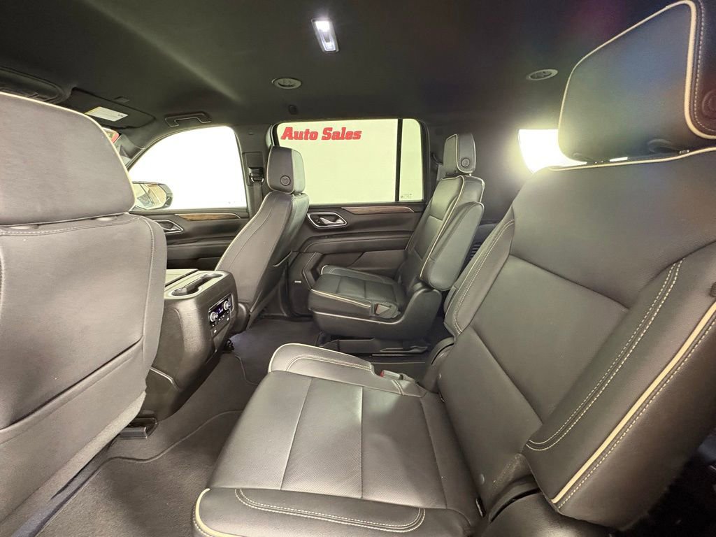 Used 2023 Chevrolet Suburban Premier image 45