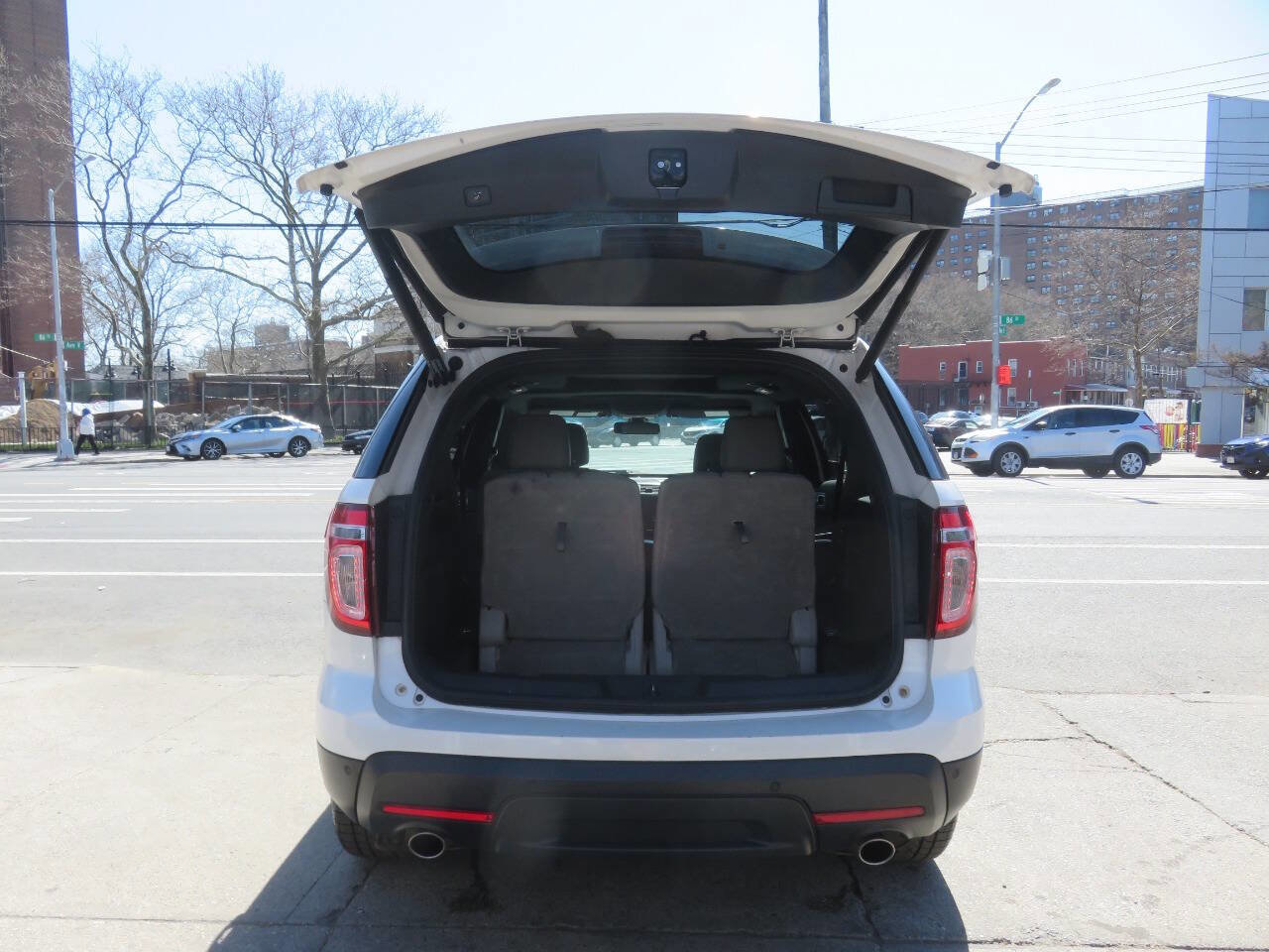 Used 2015 Ford Explorer Limited w/ Equipment Group 302A image 25