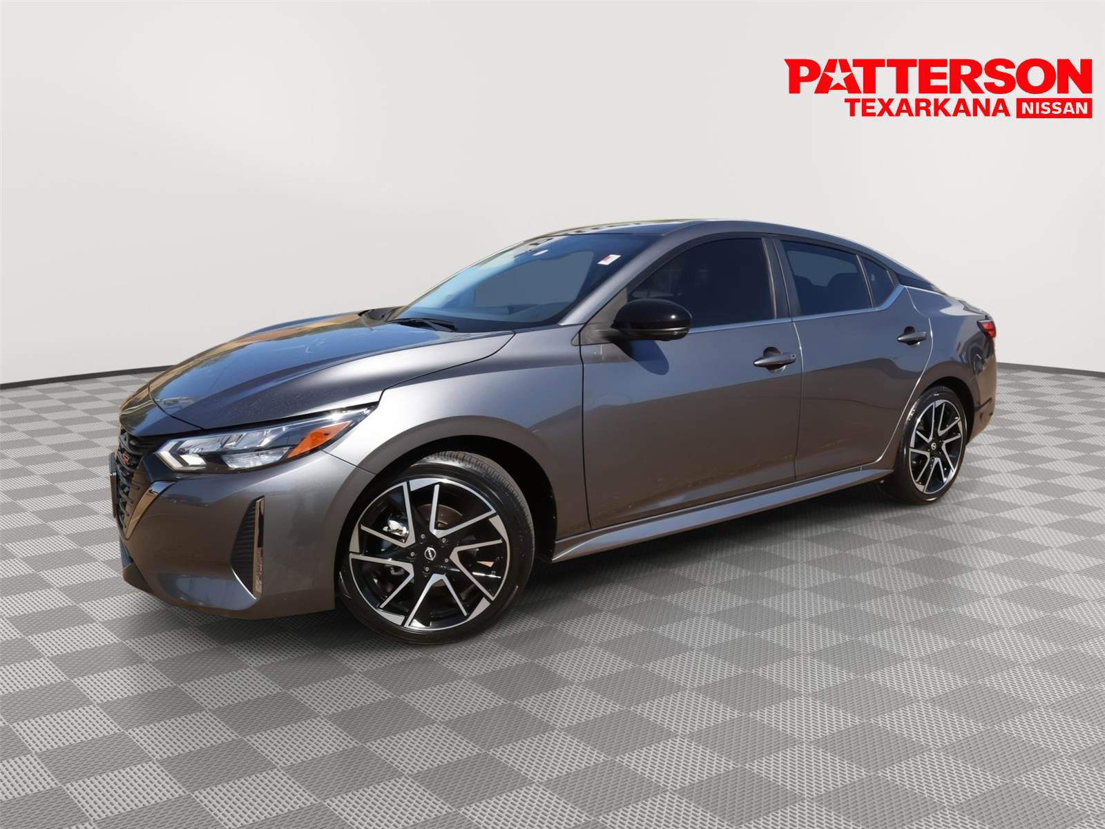 Used 2025 Nissan Sentra SR w/ SR Premium Package image 1