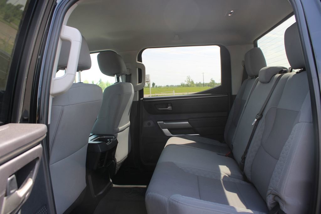 Used 2023 Toyota Tundra SR5 w/ SR5 Convenience Package AWD/4WD image 23