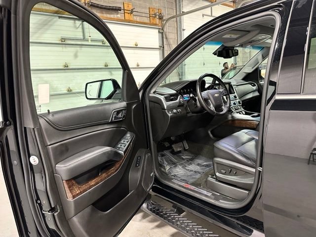 Used 2018 Chevrolet Tahoe LT AWD/4WD image 13