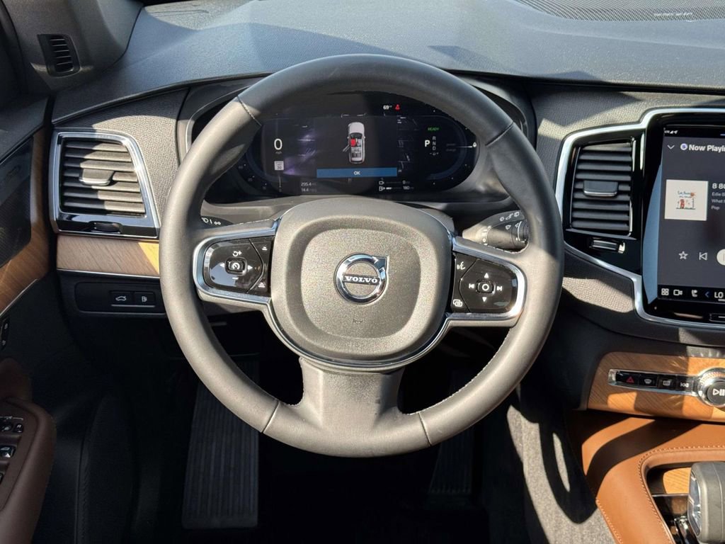 Certified 2024 Volvo XC90 T8 Plus w/ Protection Package Premier image 12