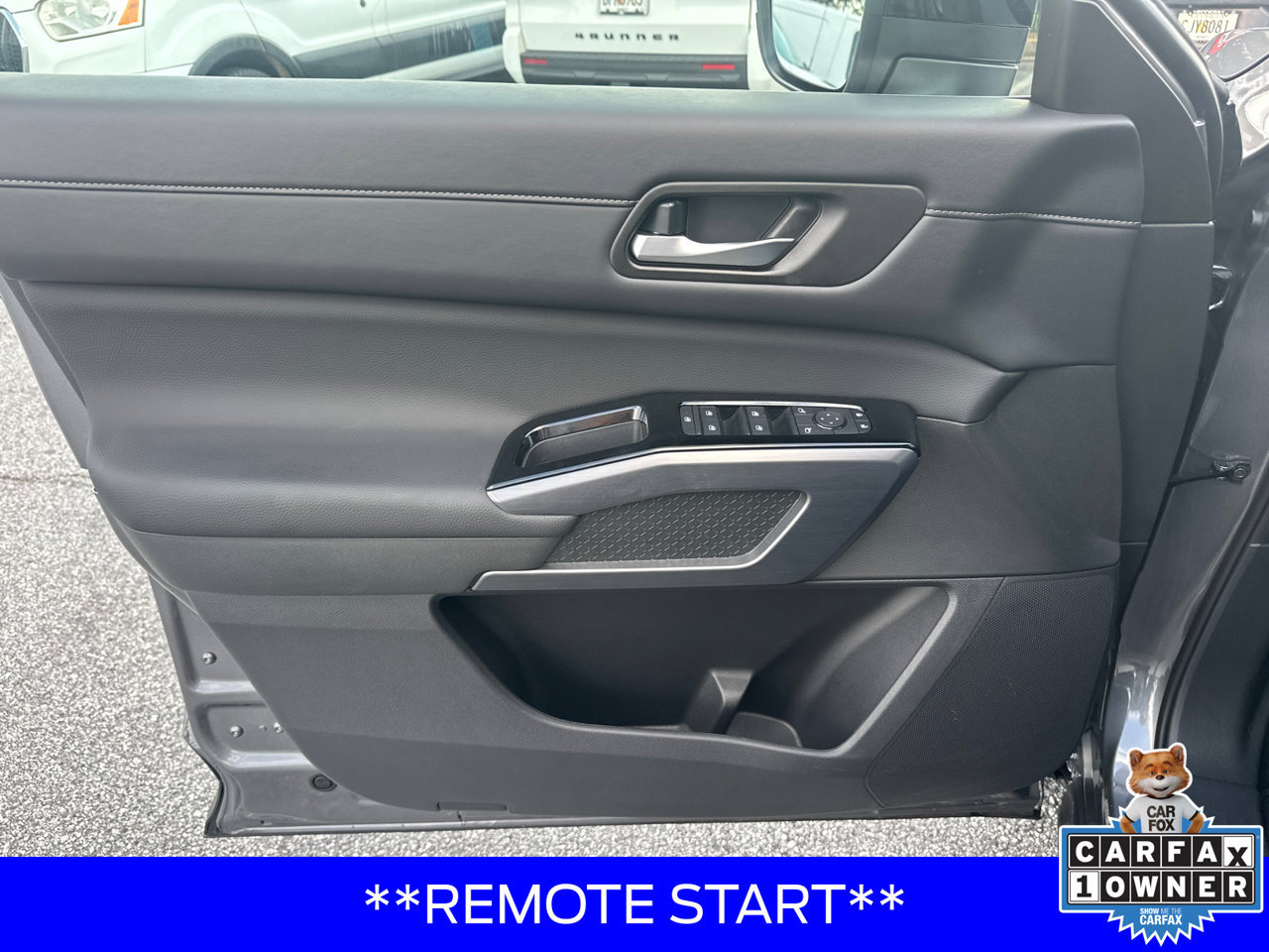 Used 2026 Nissan Pathfinder SL w/ SL Premium Package AWD/4WD image 10