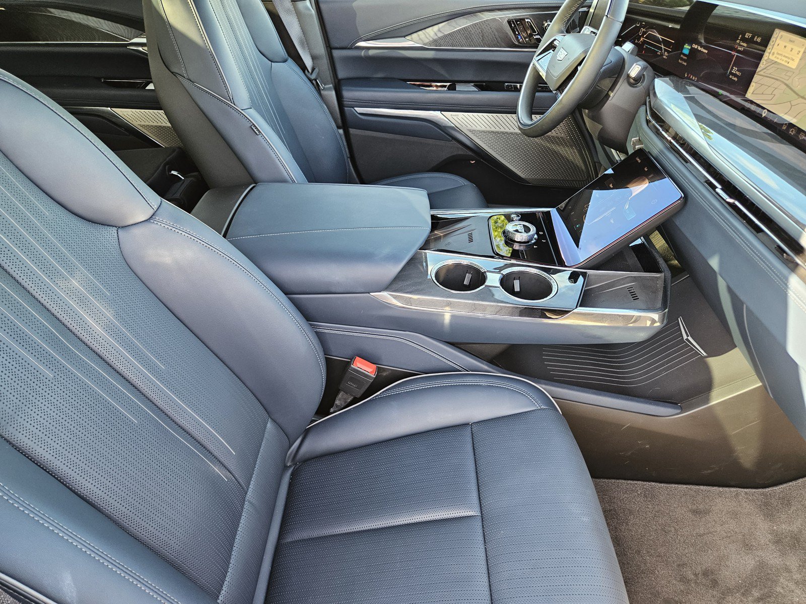 New 2025 Cadillac Escalade IQ Sport 2 AWD/4WD image 9