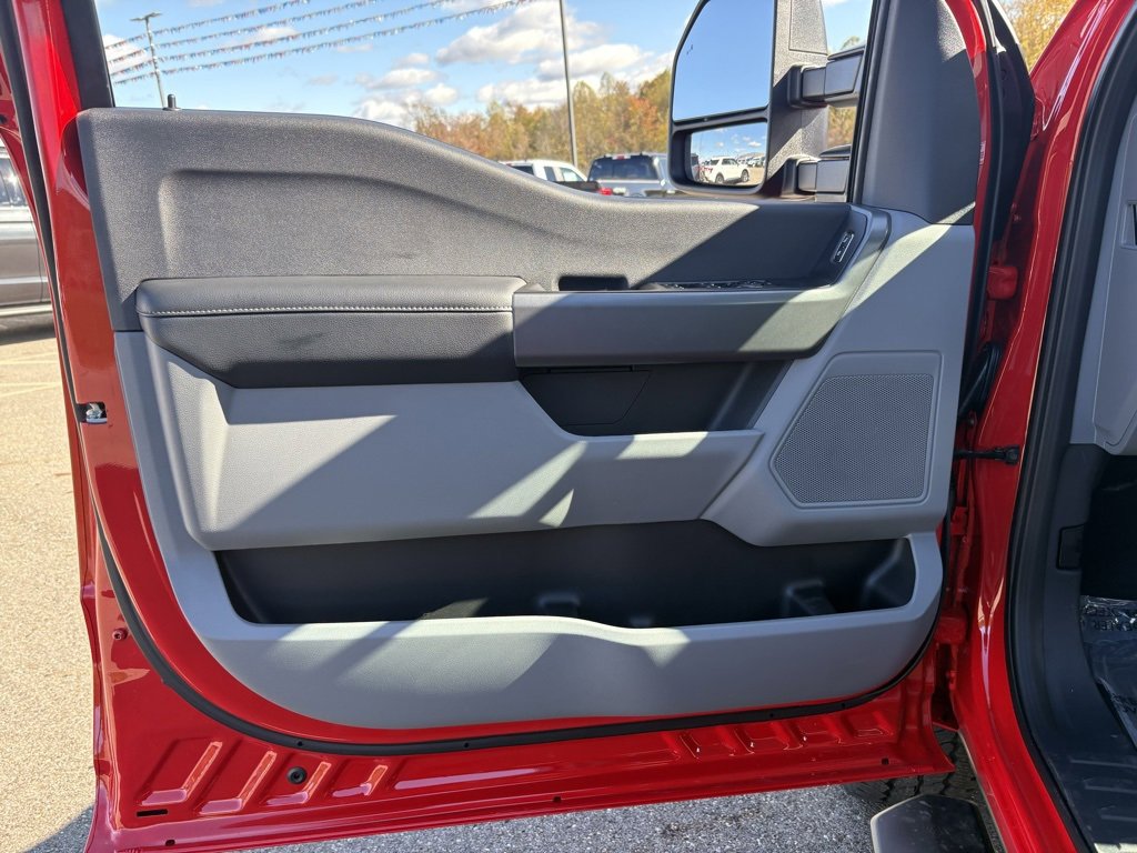 New 2026 Ford F350 XL image 38