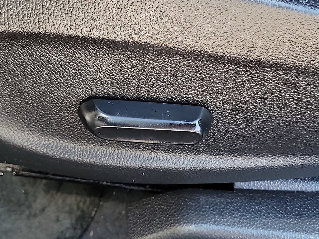 Used 2012 Chevrolet Cruze Eco FWD image 24