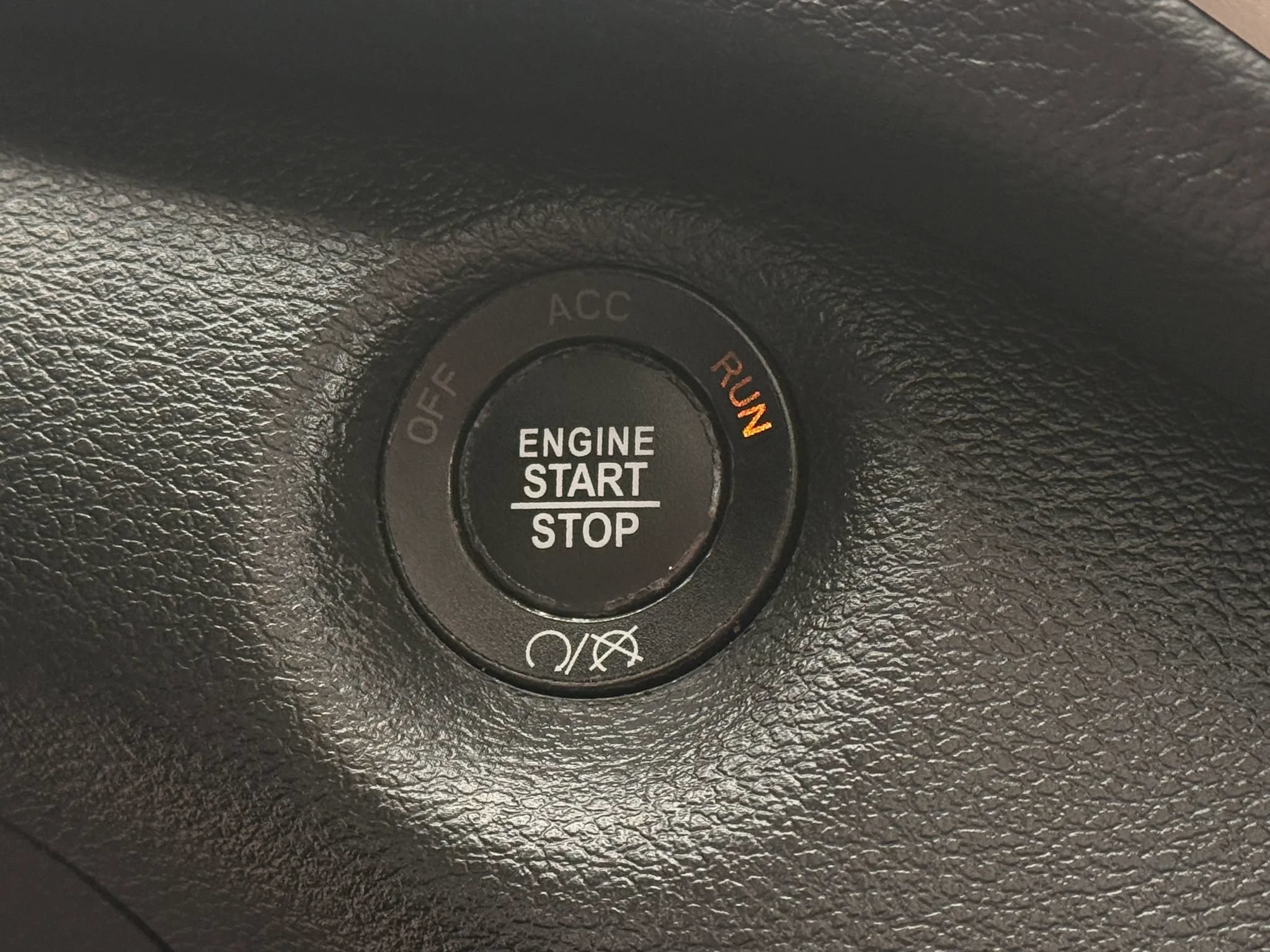 Used 2016 Jeep Cherokee Limited AWD/4WD image 26