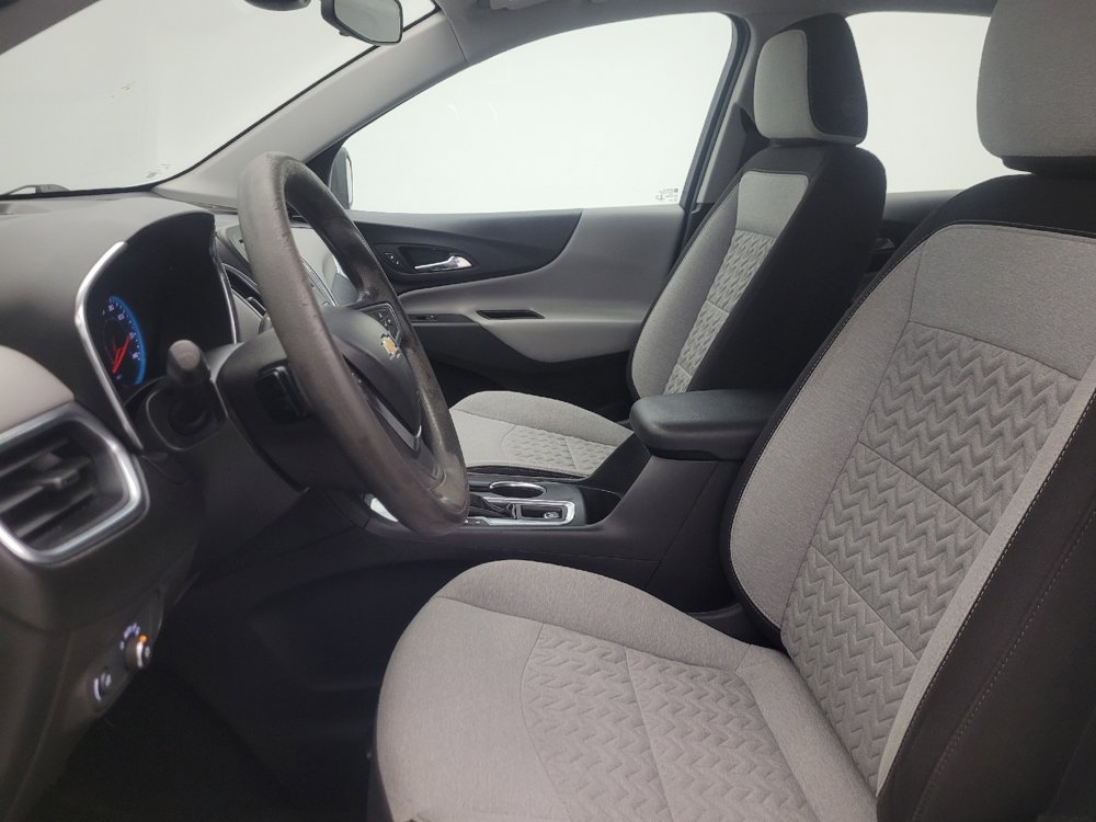 Used 2022 Chevrolet Equinox LS w/ LPO, Floor Liner Package FWD image 17
