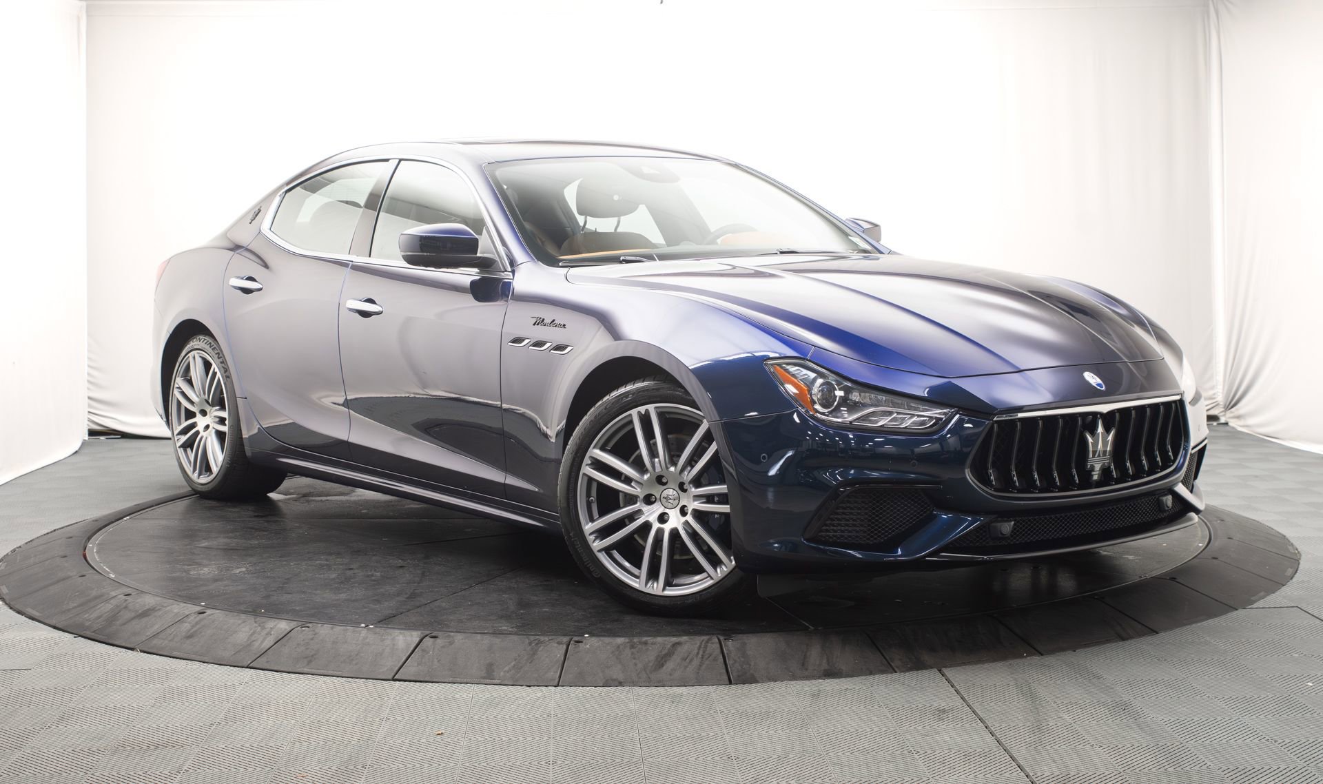 Used 2022 Maserati Ghibli Modena Q4 image 1