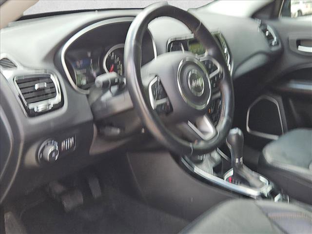 Used 2021 Jeep Compass Limited image 10
