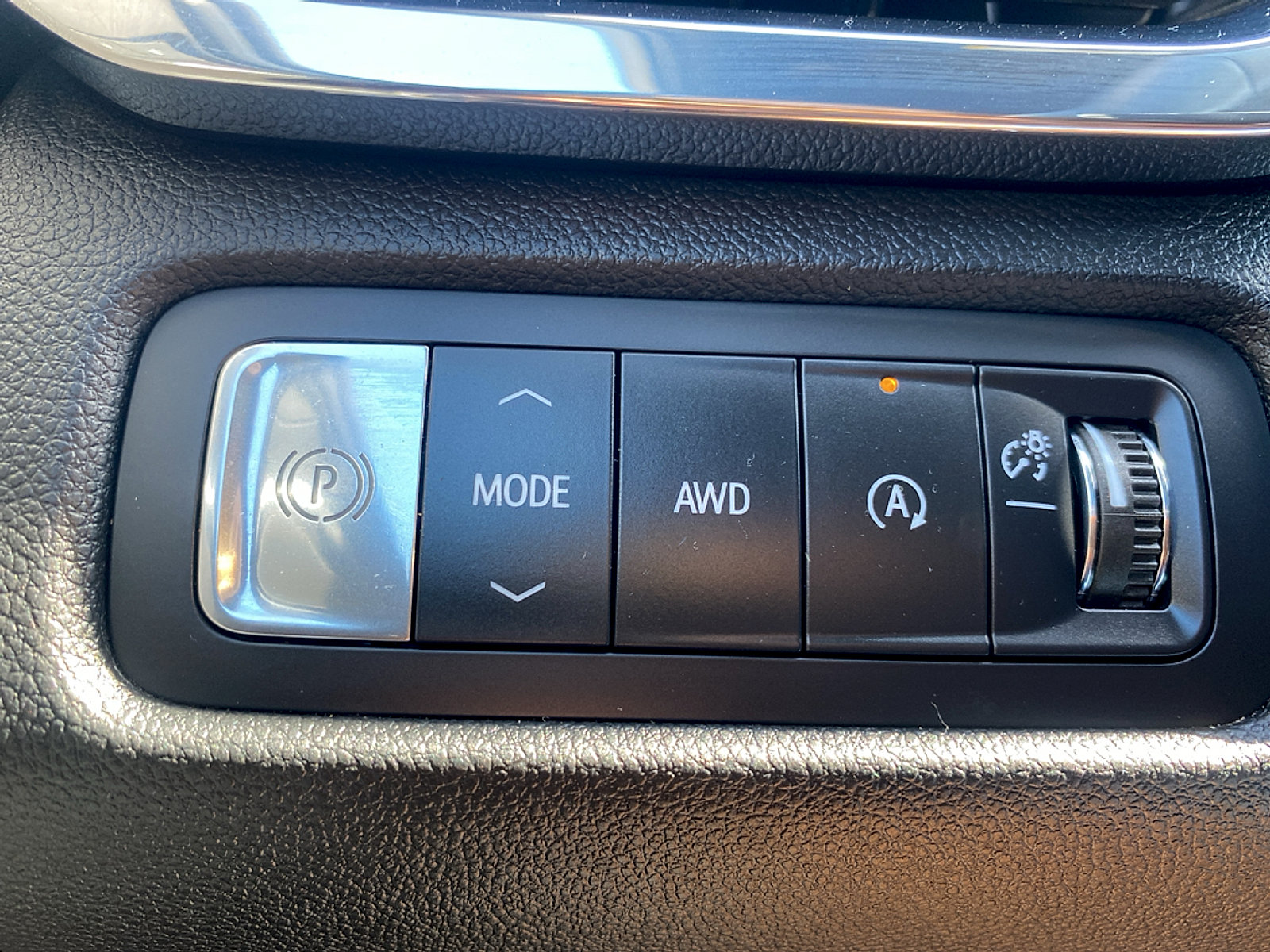 Used 2025 GMC Acadia Elevation AWD/4WD image 28