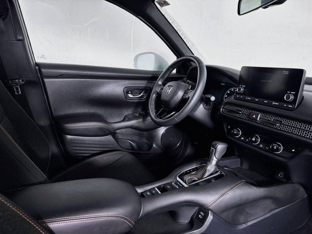 Used 2024 Honda HR-V Sport image 34