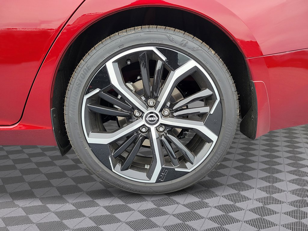 New 2025 Nissan Altima 2.5 SR image 11