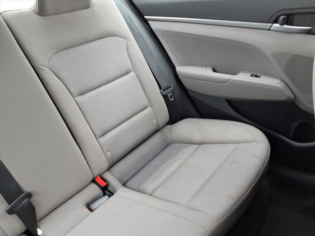 Used 2018 Hyundai Elantra SE FWD image 24