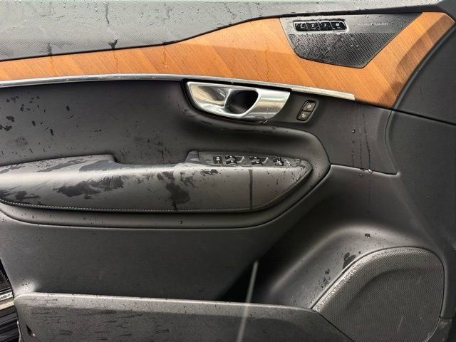 Used 2023 Volvo XC90 B6 Plus w/ Protection Package Premier image 12