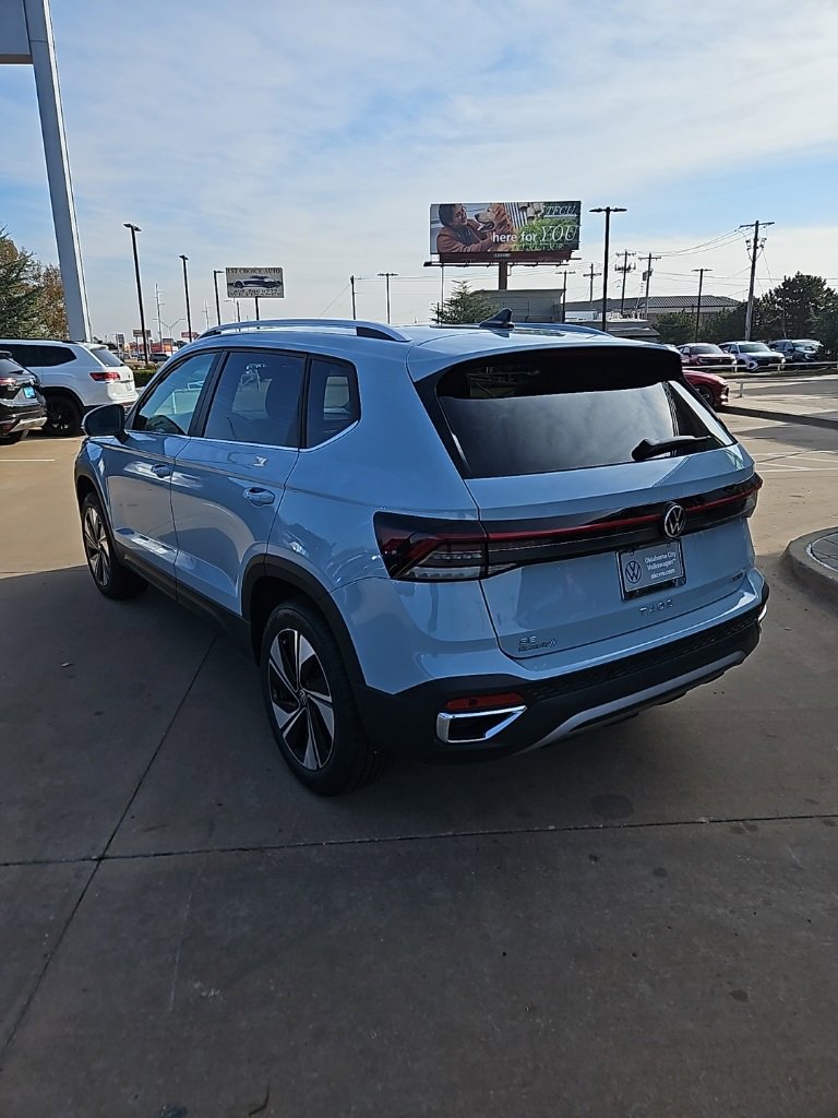 New 2026 Volkswagen Taos SE image 7