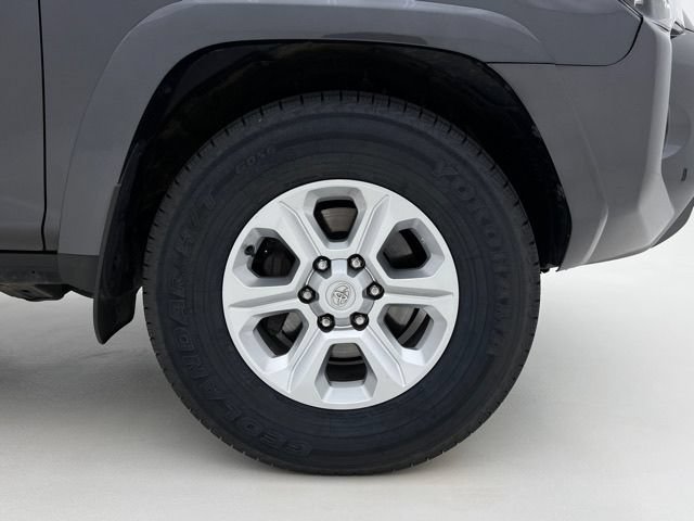 Used 2023 Toyota 4Runner SR5 Premium w/ Moonroof Package RWD image 29