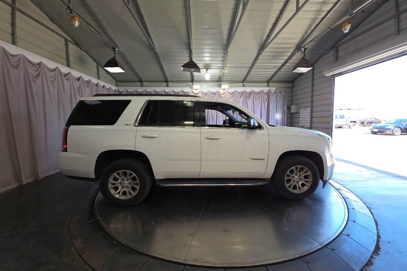 Used 2018 GMC Yukon SLT AWD/4WD image 9