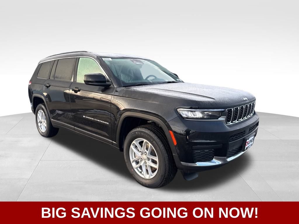 New 2025 Jeep Grand Cherokee L Laredo image 2