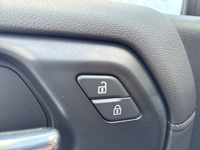 Used 2020 Chevrolet Silverado 1500 LT Trail Boss AWD/4WD image 16