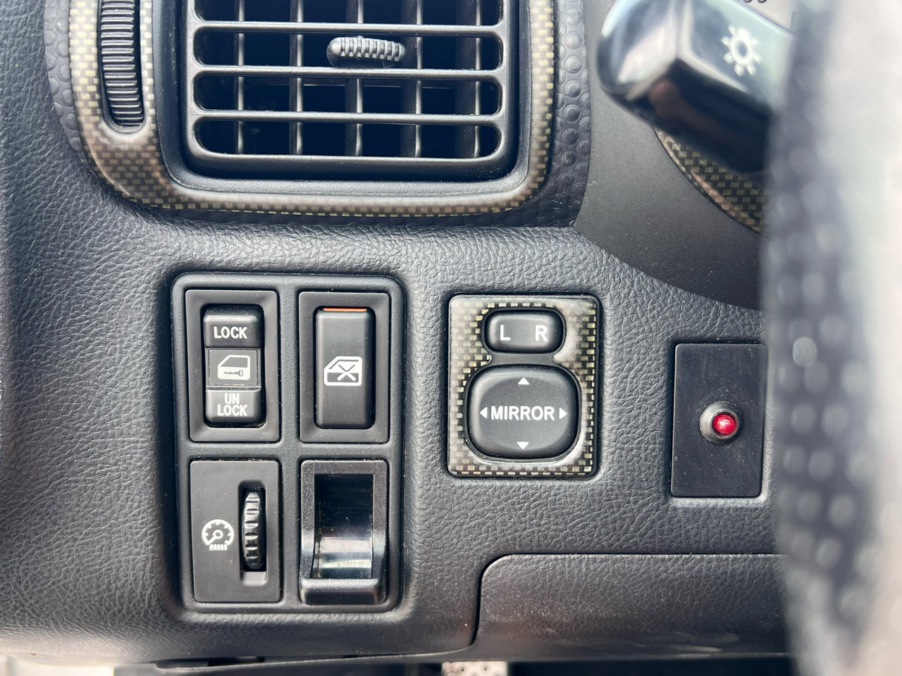 Used 2002 Toyota MR2 image 75