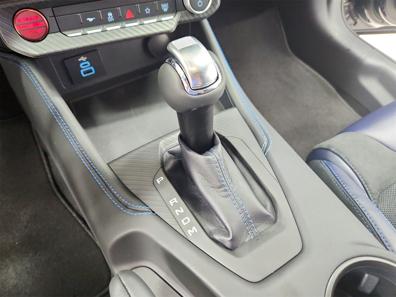 New 2025 Ford Mustang Dark Horse image 24