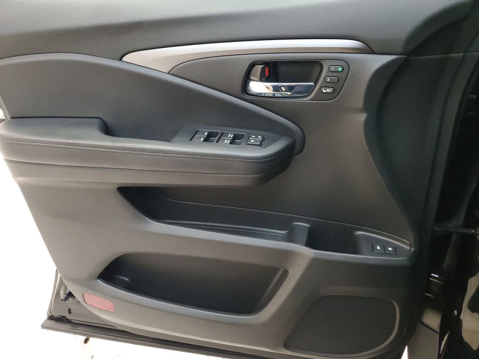 Certified 2022 Honda Pilot Special Edition image 16