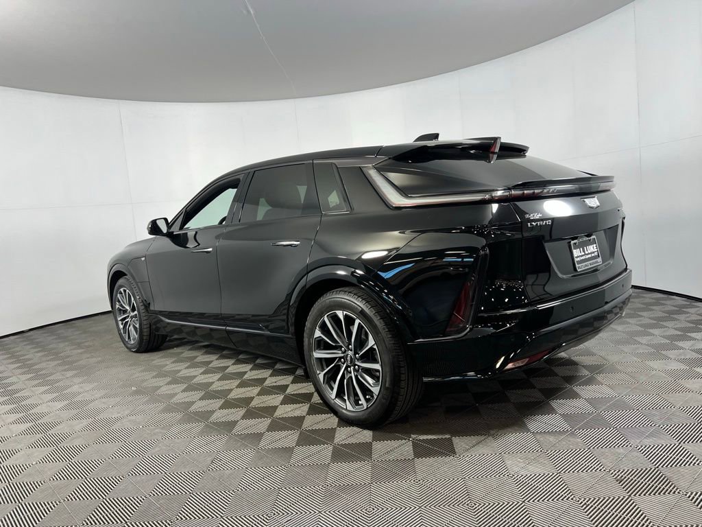 Used 2024 Cadillac Lyriq Sport image 9