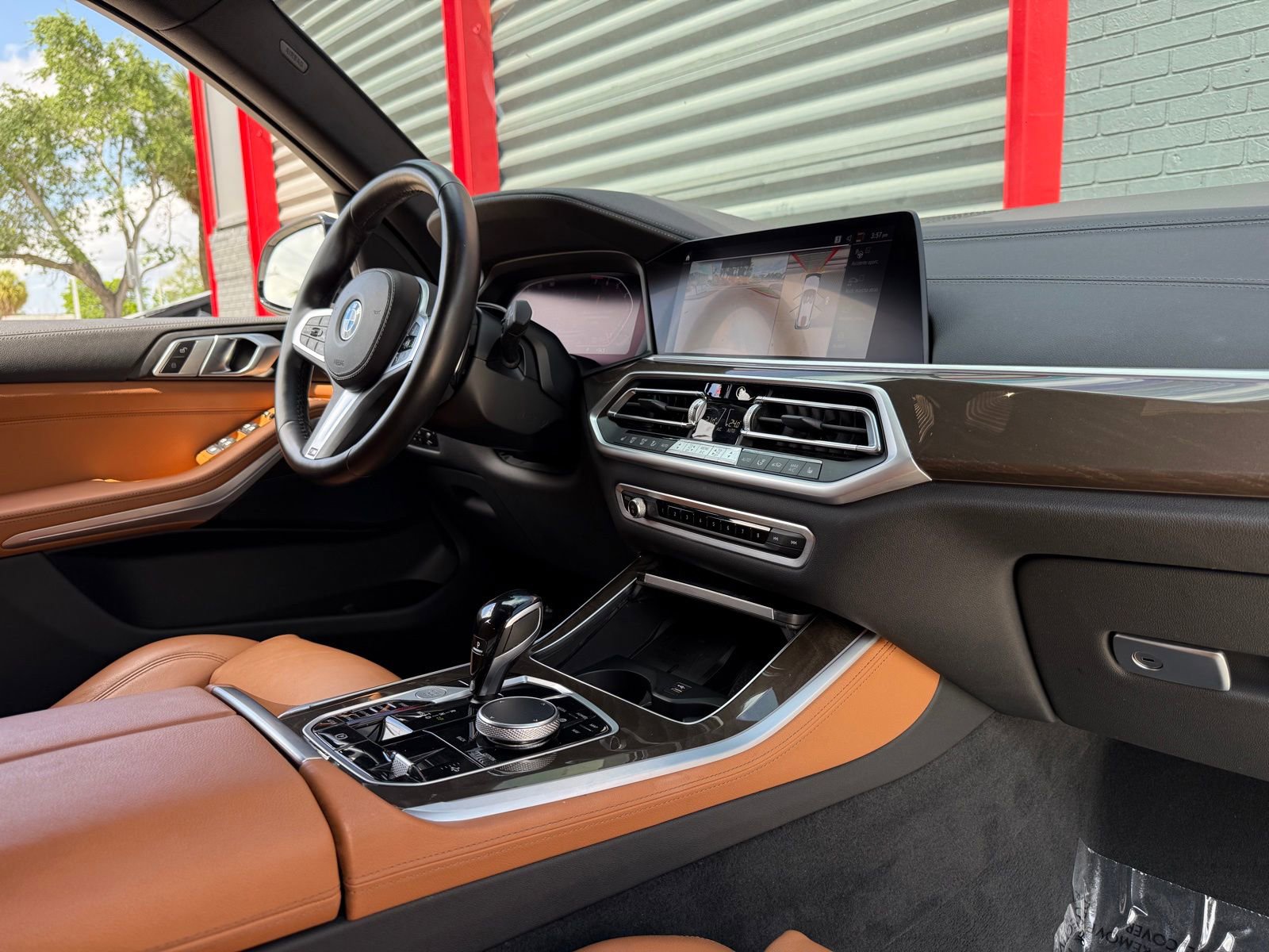 Used 2022 BMW X5 sDrive40i w/ M Sport Package RWD image 37