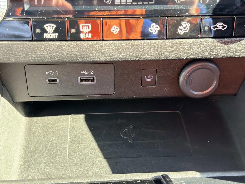 Used 2024 Mitsubishi Outlander SE image 31