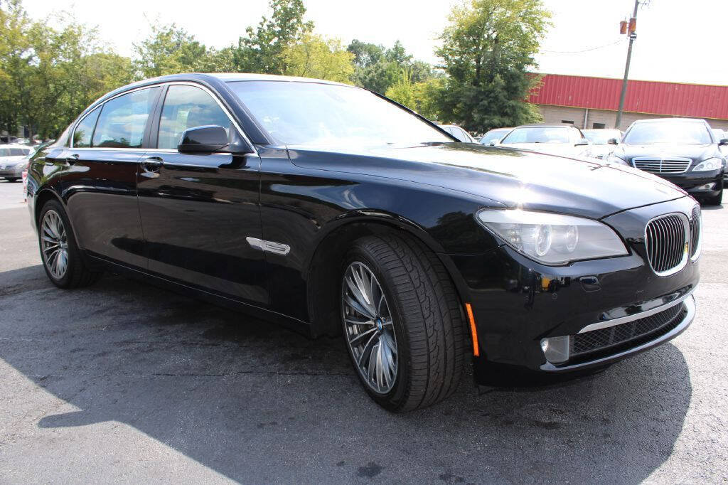 Used 2011 BMW 740Li RWD image 3