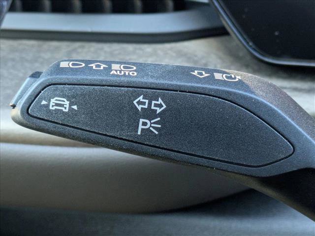 Used 2025 Audi Q5 Premium image 12