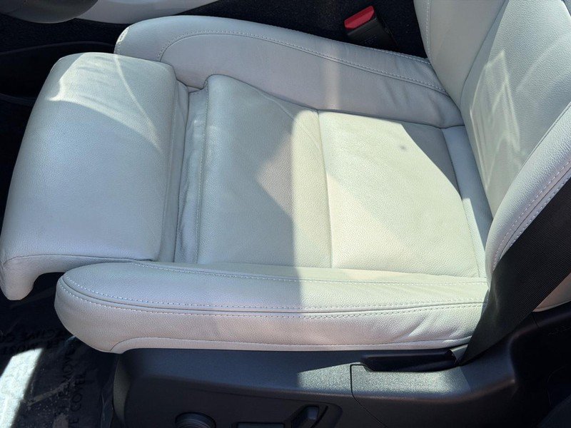 Certified 2024 Volvo XC40 B5 Plus w/ Climate Package AWD/4WD image 14