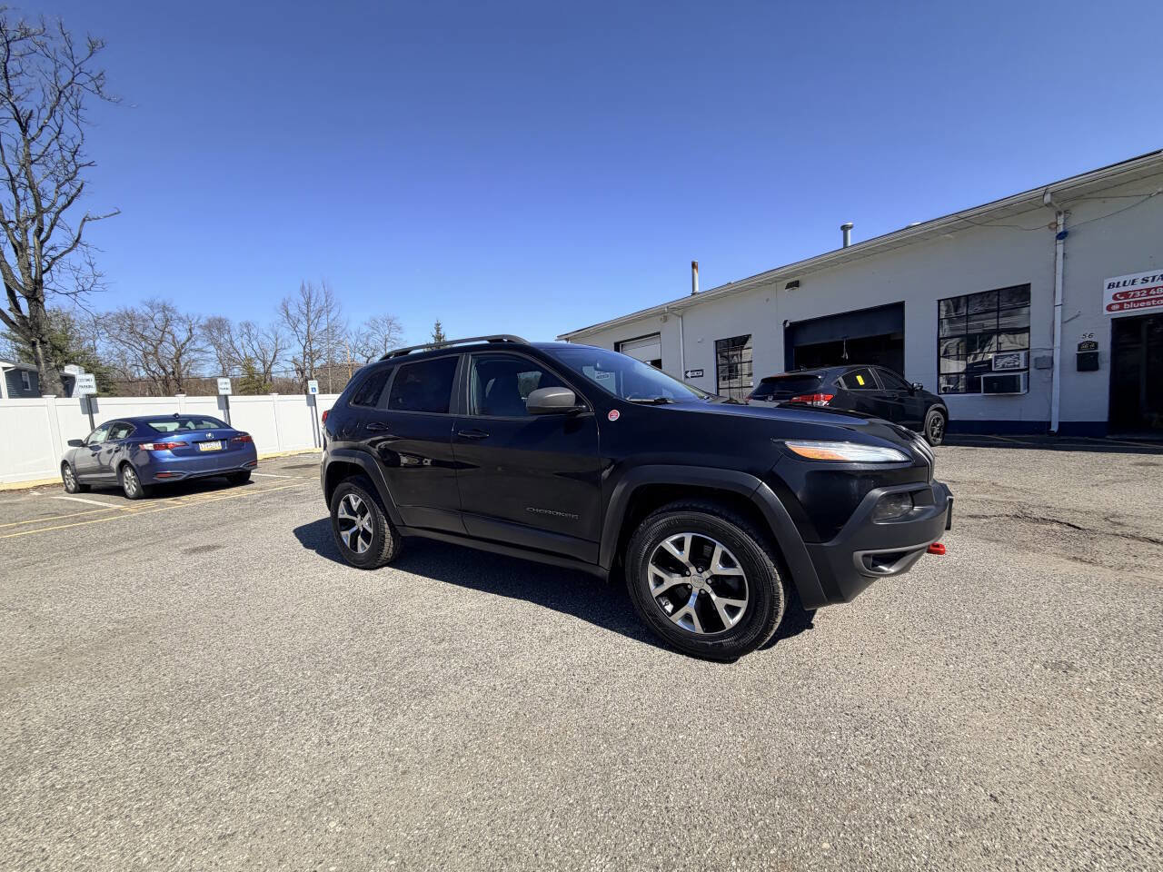 Used 2014 Jeep Cherokee Trailhawk w/ Leather Interior Group image 12
