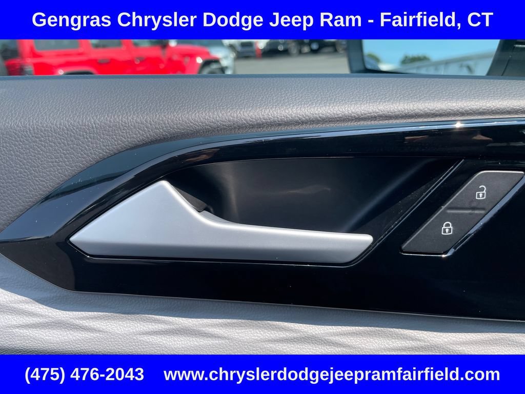 Used 2024 Volkswagen Taos S AWD/4WD image 38