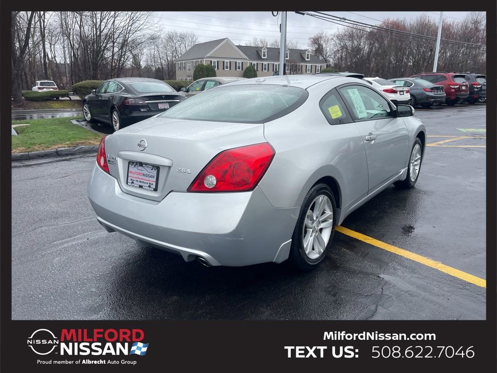 Used 2010 Nissan Altima 2.5 S w/ Premium Pkg image 5